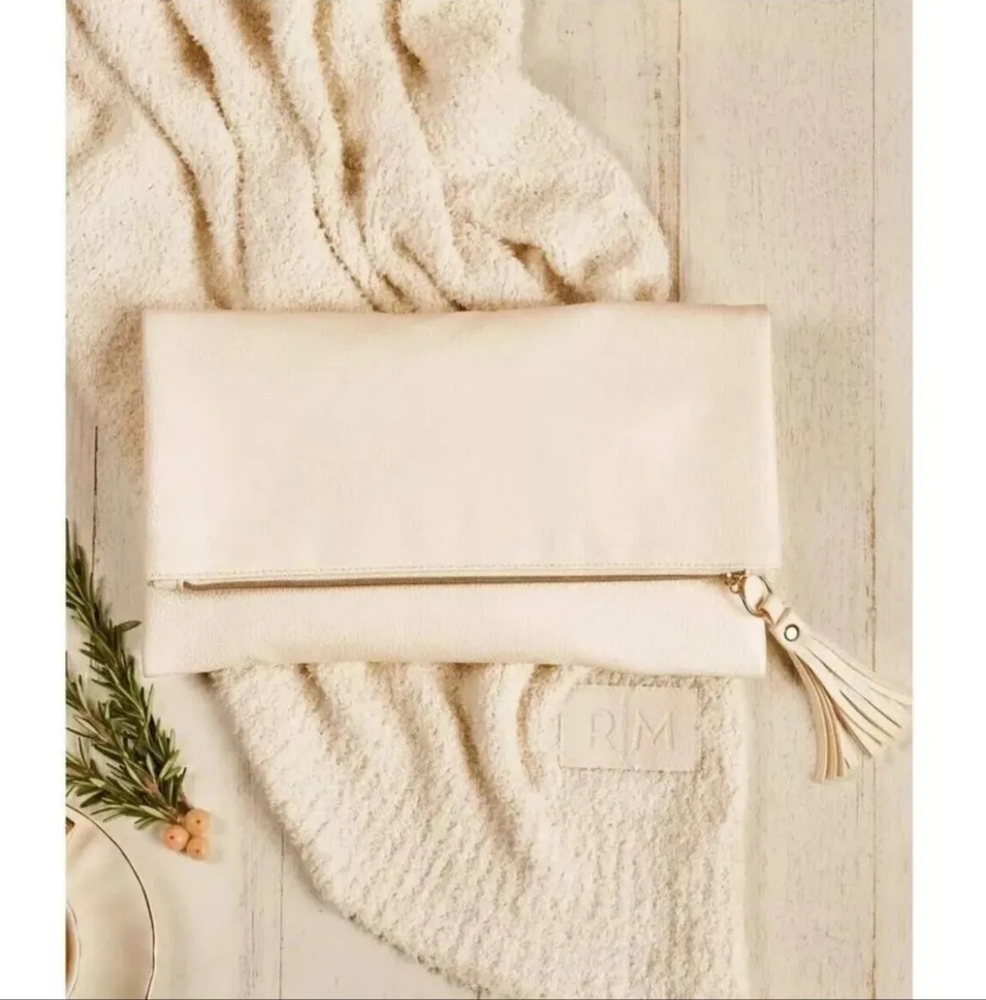 NWT $148 Rachel  Miriam Eve Vegan Leather Clutch - Picture 4 of 5